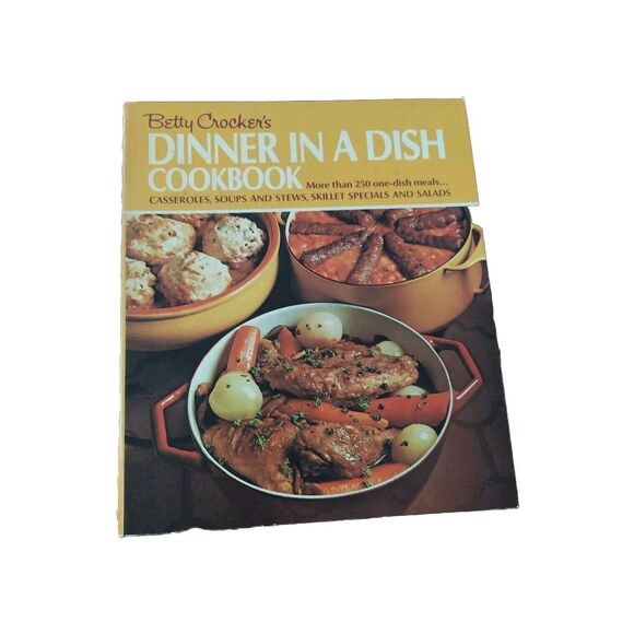 Betty Crocker's Dinner In A Dish Cookbook 1973 HC Spiral 8th Printing VTG-Good - Picture 1 of 11